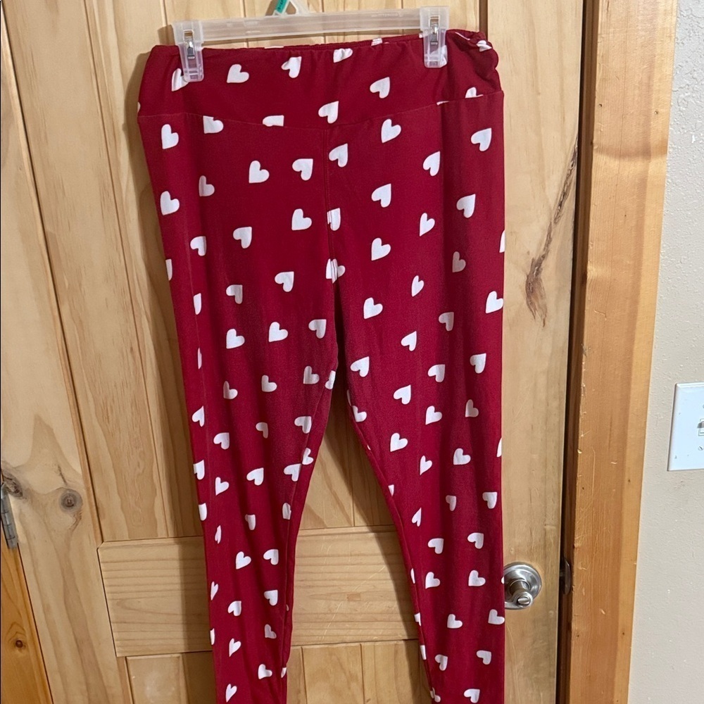 LuLaRoe Red Heart Print Leggings